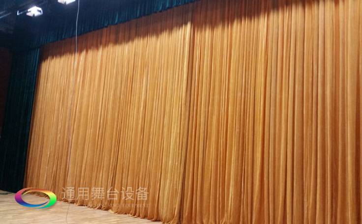 通用舞臺(tái)教您如何挑選幕布？阻燃（FR）\非阻燃非阻燃（NFR）面料概要闡述
