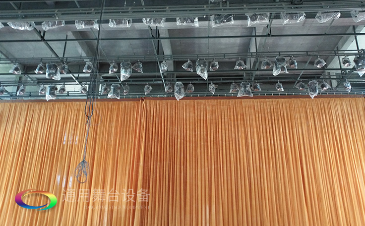 深圳濱海旅游度假區(qū)kaisa金沙灣雪域廣場舞臺阻燃幕布、舞臺燈光等項目！促進旅游、文化融合發(fā)展，帶動服務產(chǎn)業(yè)整體轉型升級！