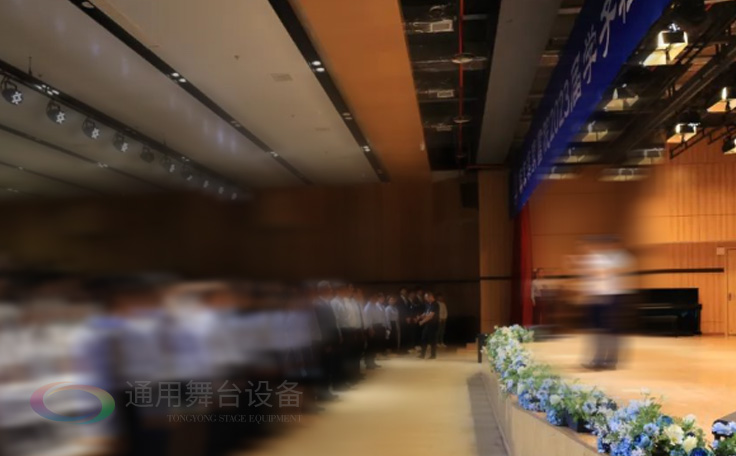 助力漢開(kāi)書(shū)院文化活動(dòng)高效呈現(xiàn)，彰顯企業(yè)教育場(chǎng)景服務(wù)實(shí)力！南京漢開(kāi)書(shū)院舞臺(tái)阻燃幕布、大幕對(duì)開(kāi)項(xiàng)目